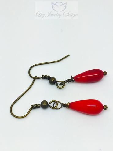 Simply red tear drop earrings - handcrafted Jewelry Luzjewelrydesign