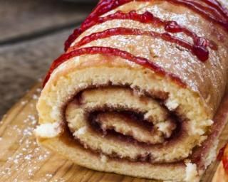 Gâteau roulé à la confiture ultra facile