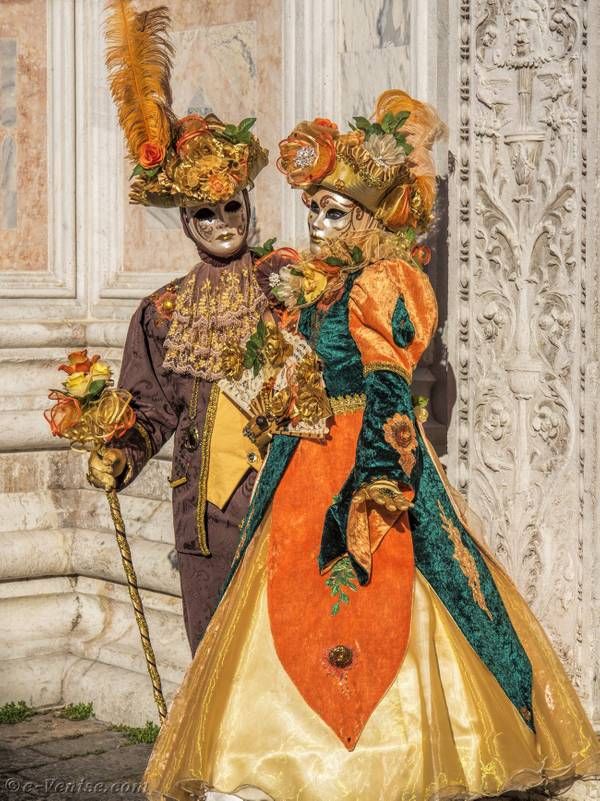 Tableau Acrylique Carnaval De Venise Masque Aux Levres Bleues
