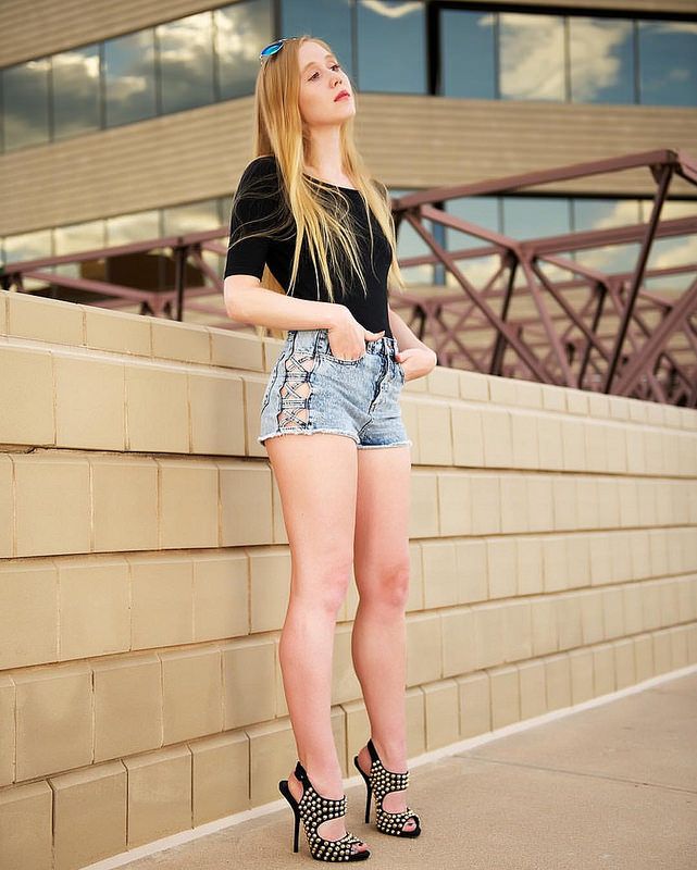 Join. Sexy girl standing barefoot was and Sexy girl standing barefoot think, that