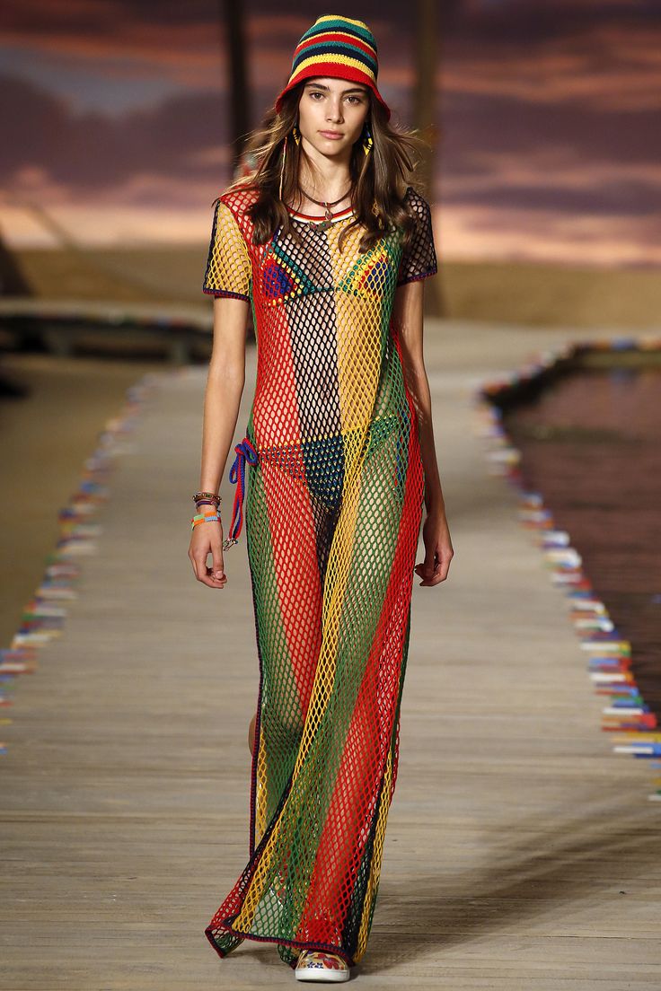 Tommy Hilfiger Spring 2016 Ready-to-Wear Fashion Show Jamaica Spring Break Porn - Tommy Hilfiger Spring 2016 Ready-to-Wear Fashion Show