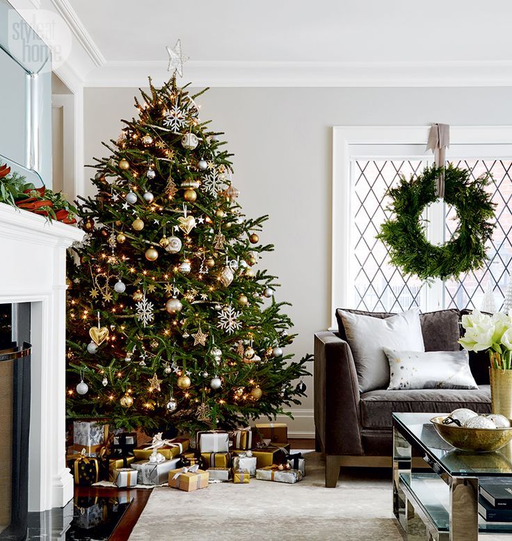 10 Easy And Elegant Holiday Decorating Ideas To Try This Year Style At Home In 2020 Holiday Decor Elegant Christmas Decor Christmas Deco 10 Easy And Elegant Holiday Decorating Ideas To Try This Year Style At Home In 2020 Holiday Decor Elegant Christmas Decor Christmas Deco