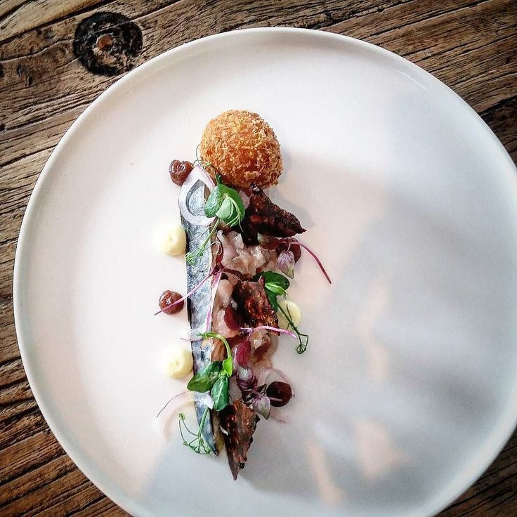Smoked Mackrel Mackreltartar Mackrel Bouche Crispysoy Wasabi Gel Soycreme Fine Food Food Presentation Food Design