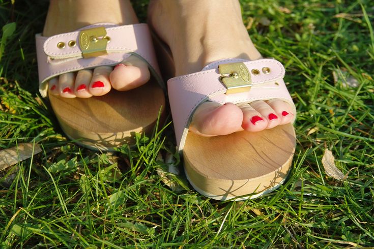 dr scholl's flat feet