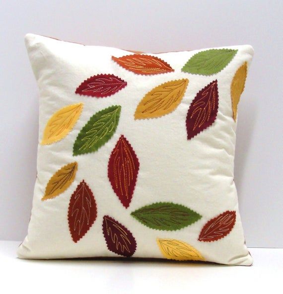 OHIO EMBROIDERED CIRCLES SWIRLS GREEN WHITE CUSHION COVER 18" 45CM OHIO EMBROIDERED CIRCLES SWIRLS GREEN WHITE CUSHION COVER 18" 45CM