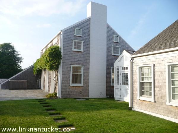 hugh newell jacobsen farmhouse hugh newell jacobsen nantucket can live here please pinterest house architecture and property listing hugh newell jacobsen farmhouse hugh newell jacobsen nantucket can live here please pinterest house architecture and property listing