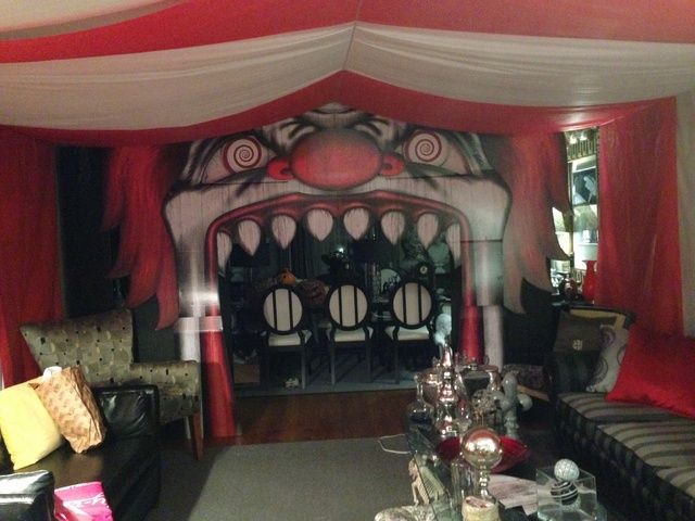 wow fantastic indoor decorating on halloween forum