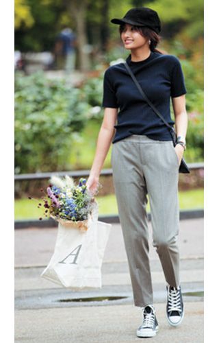 グレーパンツコーデ選 レディース ワイドパンツ オフィスに なグレーパンツ ジャケットなどとのコーデ Oggi Jp ファッションスタイル ファッション パンツ ファッション グレーパンツコーデ選 レディース ワイドパンツ オフィスに なグレーパンツ ジャケットなどとのコーデ Oggi Jp ファッションスタイル ファッション パンツ ファッション