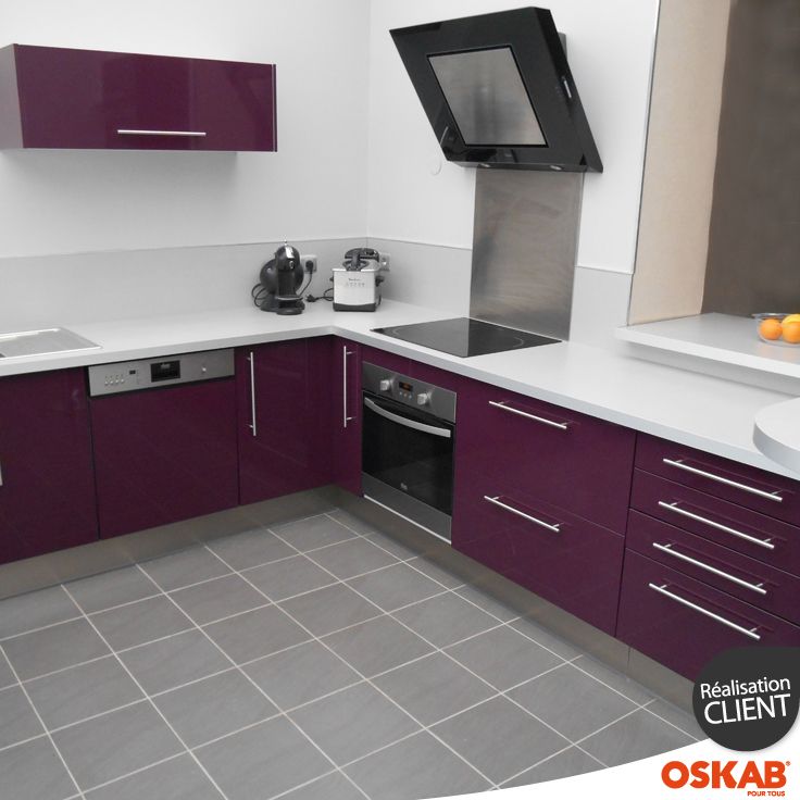 Cuisine Aubergine Modele Keria Aubergine Brillant Oskab Kitchen Interior Design Decor Interior Design Kitchen Kitchen Interior