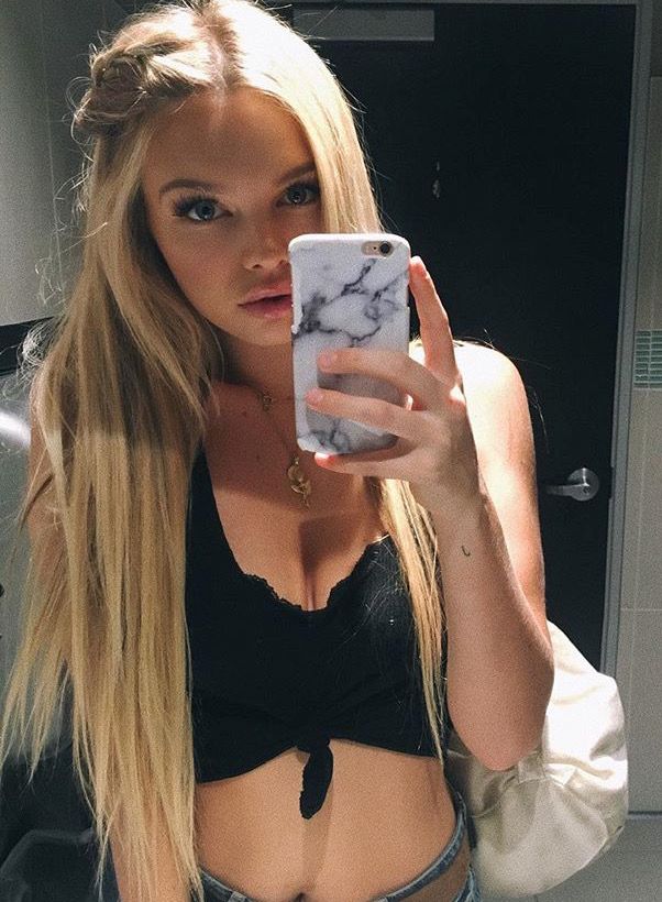 Janae Roberts Blonde Beauty Diy Hairstyles Girl Model