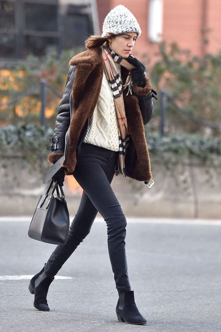 best celebrity biographies uk best 25 casual outfits 2018 ideas on pinterest style best celebrity biographies uk best 25 casual outfits 2018 ideas on pinterest style