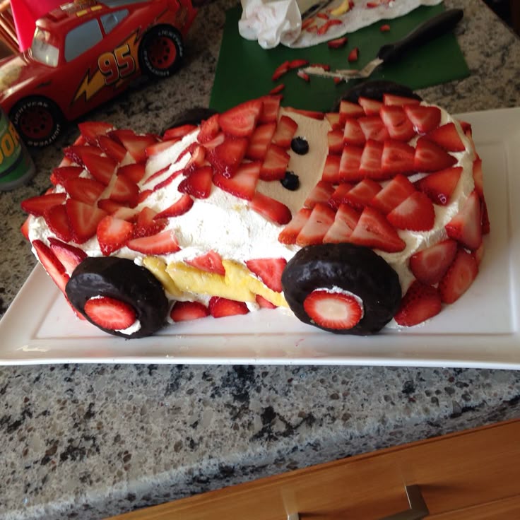Whipped Frosting Lightning Mcqueen Cake Whipped Frosting Lightning Mcqueen Cake