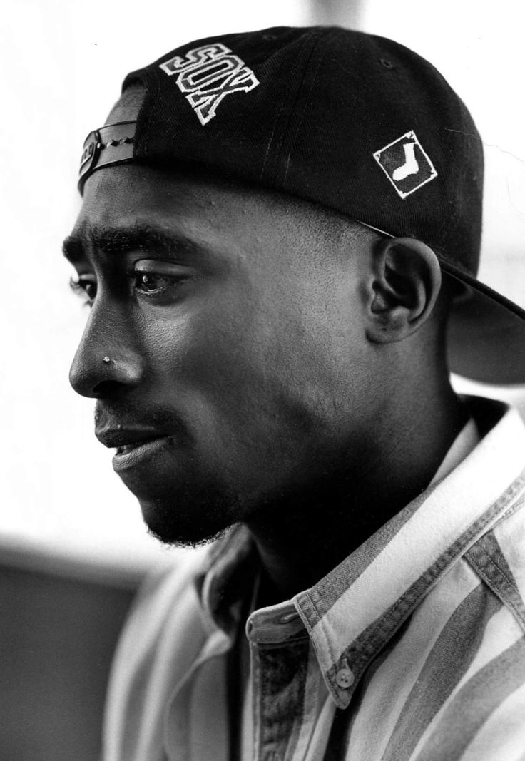 the life of 2pac shakur essay Tupac shakur accomplished more in his short lifetime than most people could in ten in fact, 2pac's life is so remarkable that one must raise the red flag and. the life of 2pac shakur essay Tupac shakur accomplished more in his short lifetime than most people could in ten in fact, 2pac's life is so remarkable that one must raise the red flag and.