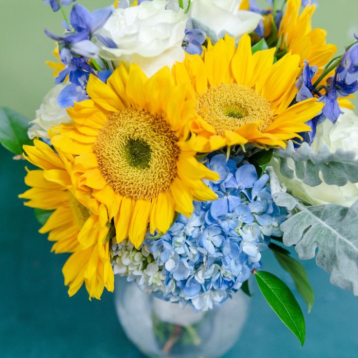 Twigs is your local florist in Greenville, SC! Come shop