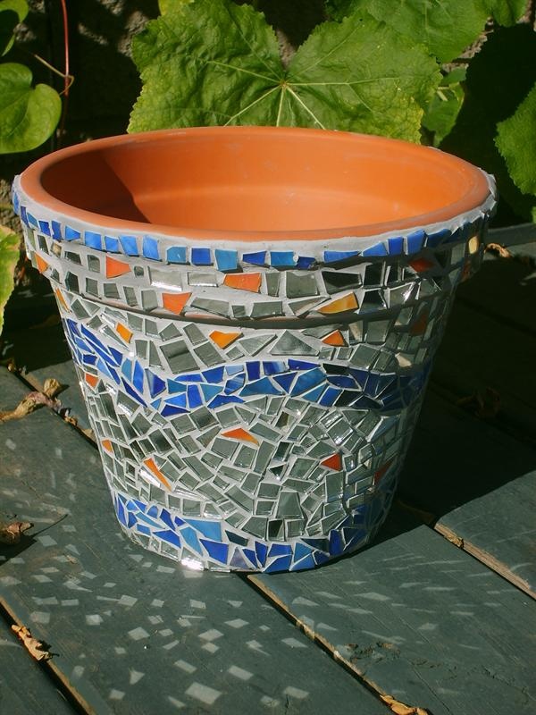 This Mosaic Plant Pot Was Made From A Terra Cotta Pot This Mosaic Plant Pot Was Made From A Terra Cotta Pot