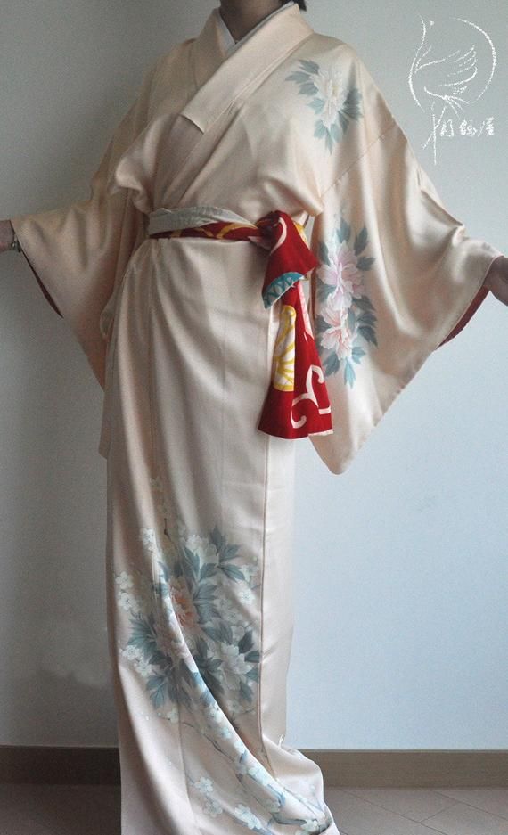 japan clothing authentic pink embroidery floral tsukesage formal visiting maxi kimono gown boho Vintage japanese long silk kimono robe