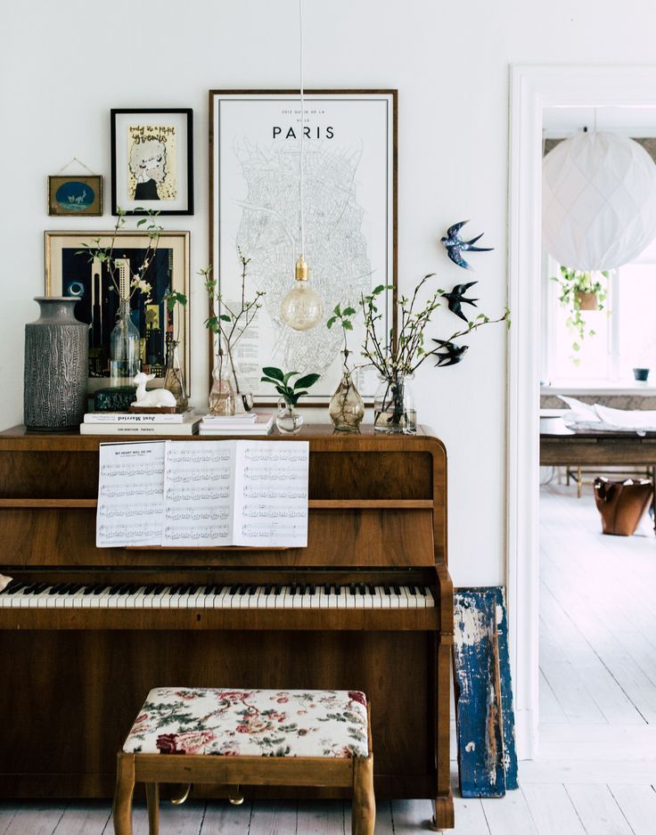 Das Klavier dekorieren I home decor inspiration #style #home Das Klavier dekorieren I home decor inspiration #style #home