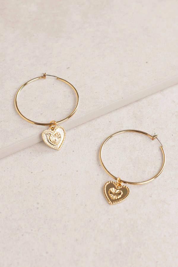 22ct Yellow Gold And Cz Stones Stud Earrings Bundle Available At The Best Price Amongst Great Range Of Other Singa Gold Jewelry Jewelry Wholesale Gold Jewelry
