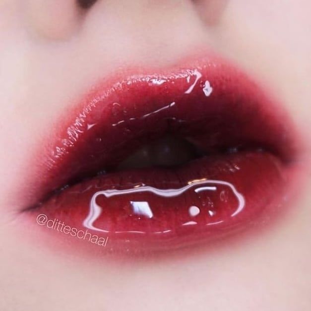 40 Creative Lip Makeup Designs Makeupart The Effective Pictures