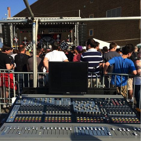 live sound engineer