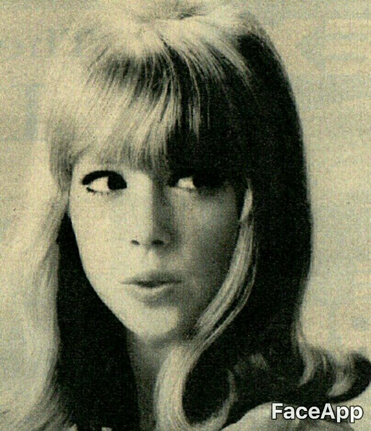 Pattie Boyd, so cute! | Pattie boyd, Beatles girl, Patties