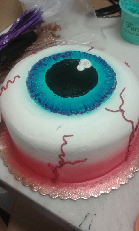 eyeball cake halloween cake decorating