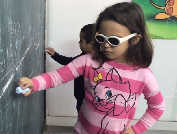 Goz Tembelligi Problemine Son Vermek Icin Amblyz Dijital Kapama Gozlukleri Gozluk Gozler Goz Tembelligi Problemine Son Vermek Icin Amblyz Dijital Kapama Gozlukleri Gozluk Gozler