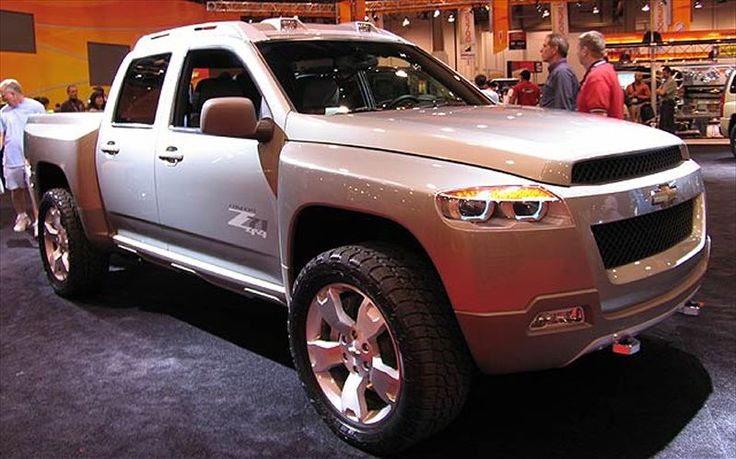 2007 Chevrolet Colorado Crew Cab Z71 Plus Front View Photo 2