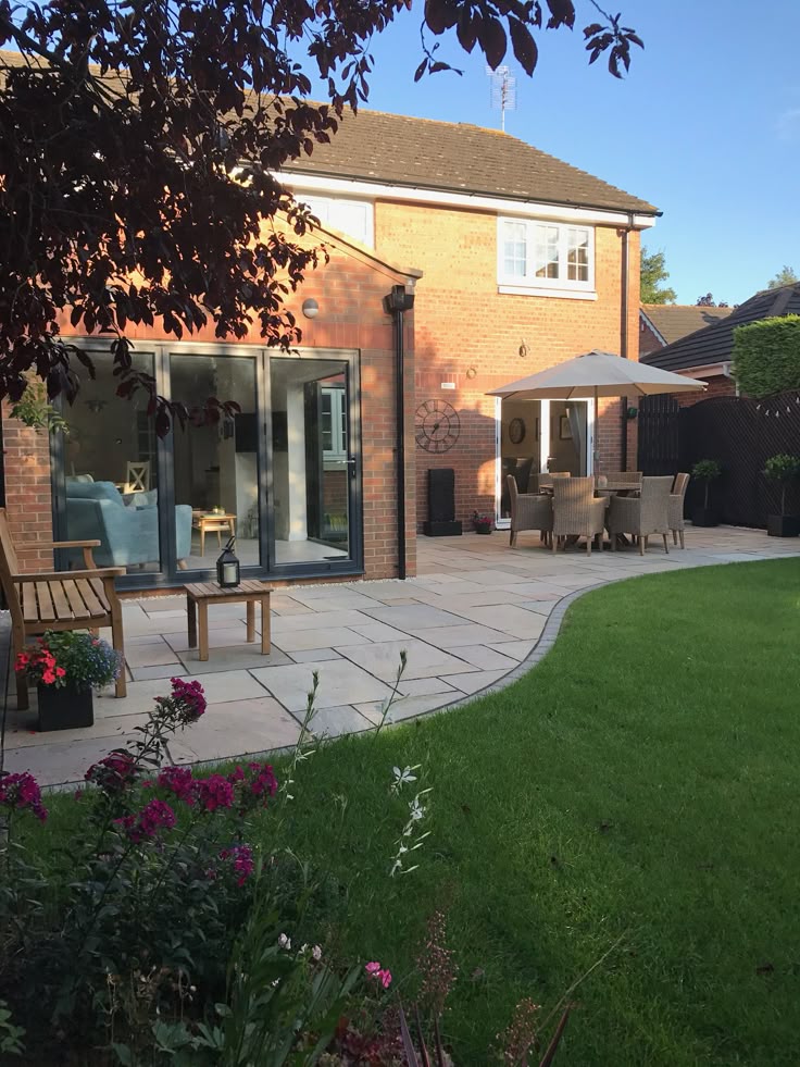 Patio Idea Repin By At Social Media Marketing Specialists Atsocialmedia Co Back Garden Design Cottage Modern - Patio Decorating Ideas Uk Patio Idea Repin By At Social Media Marketing Specialists Atsocialmedia Co Back Garden Design Cottage Modern - Patio Decorating Ideas Uk