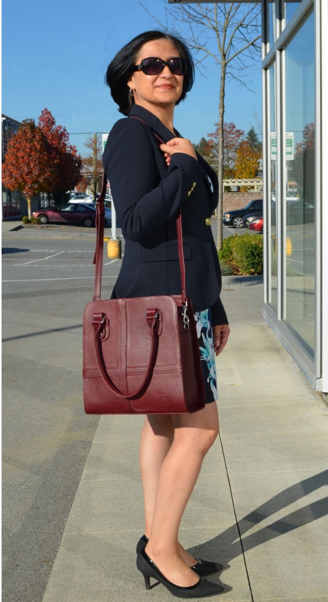 New Valencia Leather Handbag In A Beautiful Red Wine Color It Will New Valencia Leather Handbag In A Beautiful Red Wine Color It Will Make Your Work Outfit Look More Charming And Elegant Handbags For You