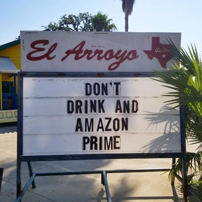 This Restaurant In Texas Is Putting Up The Funniest Signs Ever
