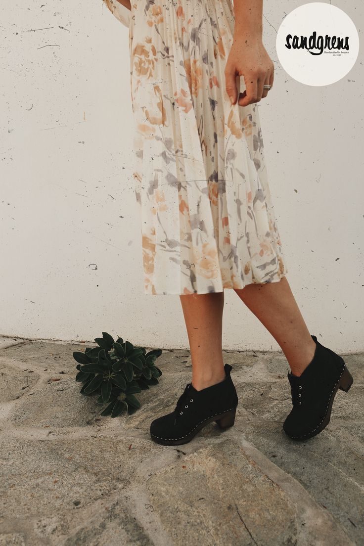 Pin on CLOGS OUTFITS FALL OUR CLOGS
