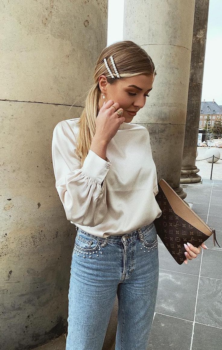 Romantic Hair Accessories Trend #hair #hairstyles #hairaccessories Romantic Hair Accessories Trend #hair #hairstyles #hairaccessories