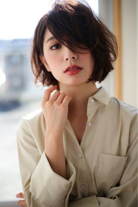 Asian short hair housewife