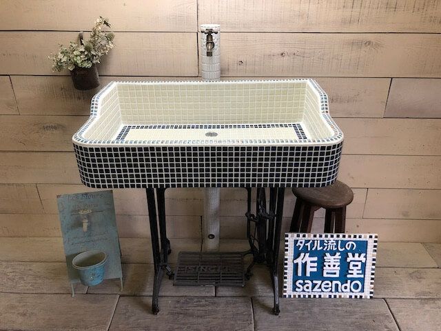 受注後製作 15mm角高級タイル使用 ネイビー系シンプルシンク L 1860 作善堂 本店 モザイクタイル ガーデンシンク シンク ガーデンシンク 流し台 受注後製作 15mm角高級タイル使用 ネイビー系シンプルシンク L 1860 作善堂 本店 モザイクタイル ガーデンシンク シンク ガーデンシンク 流し台