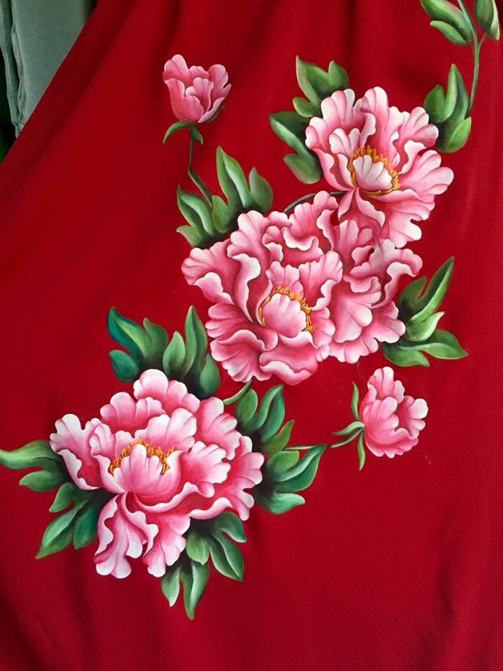 Pin By Pummy On Áo Dài Fabric Painting Techniques Hand Painted Flower Art - Fabric Colour Painting Design Pin By Pummy On Áo Dài Fabric Painting Techniques Hand Painted Flower Art - Fabric Colour Painting Design