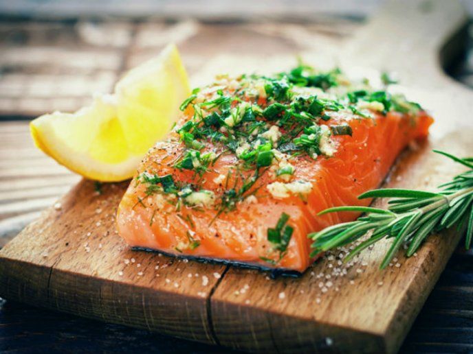 10 Alimentos Que Previenen La Caída Del Cabello Recetas De Salmón A La Parrilla Alimentacion Saludable Salmón Grillado