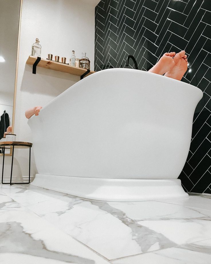 Royal Matte White Acrylic Double Ended Freestanding Tub | Free standing