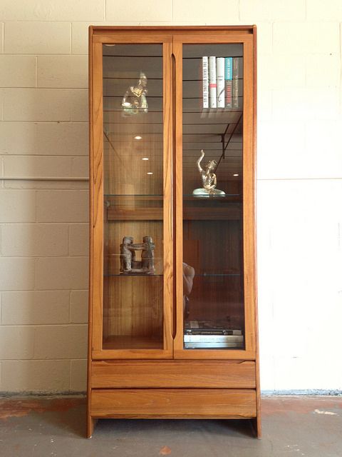 33 best rock cabinet images on pinterest | curio cabinets, display 33 best rock cabinet images on pinterest | curio cabinets, display