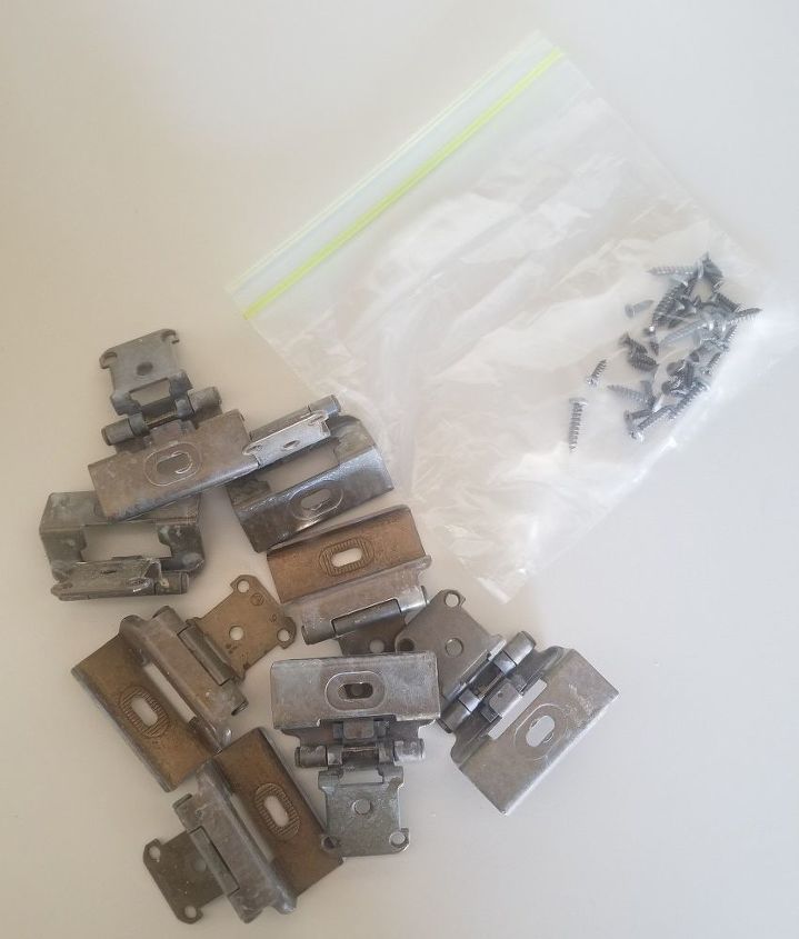 How To Quickly Clean And Update Your Old Hinges