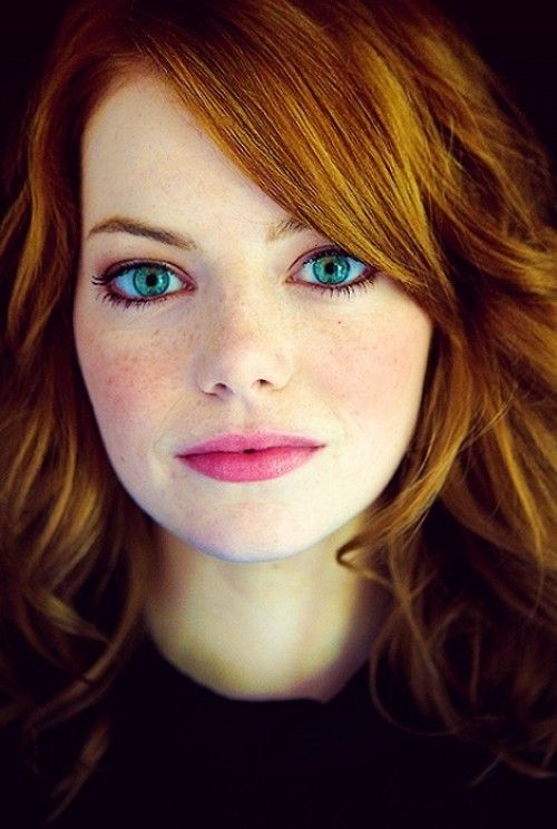 Emma Stone. Love her freckles!