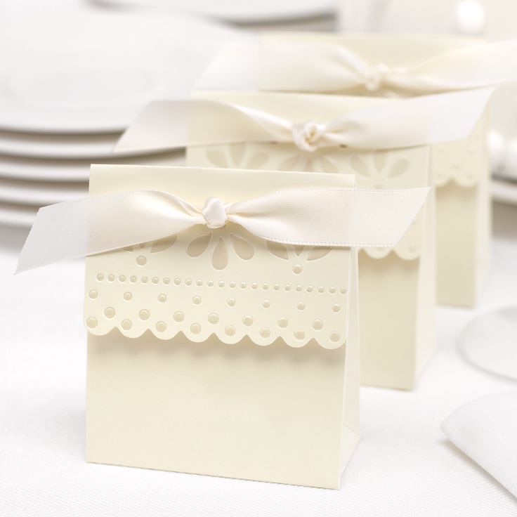 196 Best Wedding Favors Images On Pinterest Weddings Ivory Scalloped Wedding Favor Bo Pack Of 25