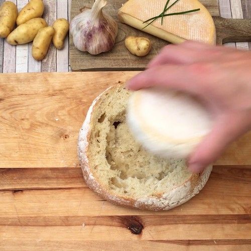 Überraschungsbrot mit reblochon