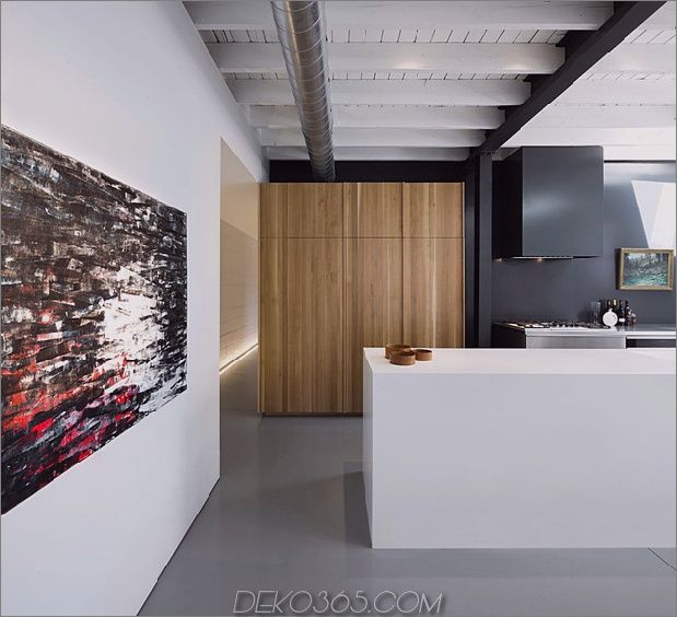 Incroyable conversion commerciale moderne inspirée du Mile-Ex de Montréal