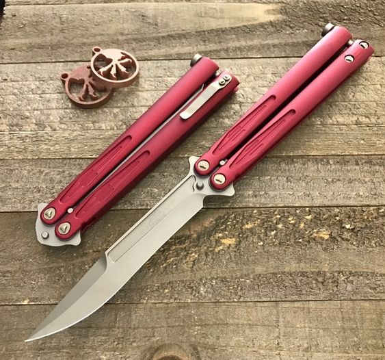 5 Best Butterfly Knife Tricks - Master Your Flipping Game Now