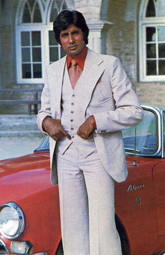 Amitabh Bachchan Retro Bollywood 70s Bollywood Fashion Bollywood amitabh-bachchan-retro-bollywood-70s-bollywood-fashion-bollywood