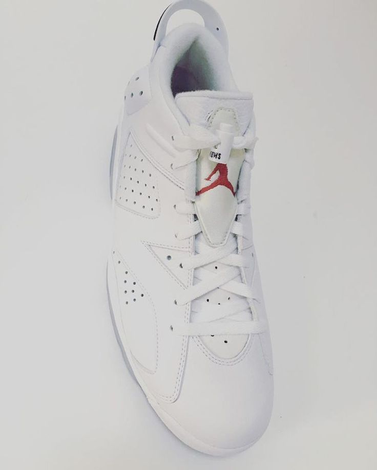 Drake Previews OVO x Air Jordan 6 Retro Low \