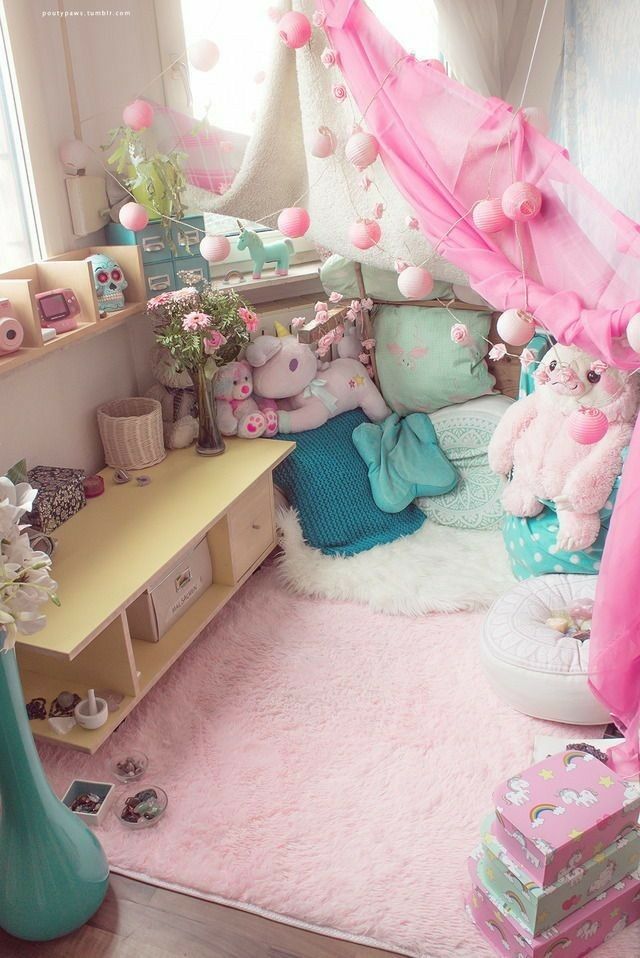 15 Tiny Bedrooms To Inspire You Small Bedroom Decor Tiny Bedroom Small Room Design