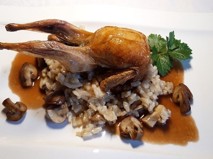 Wachteln auf Pilzrisotto mit Portweinsauce von Tina700| Chefkoch ...