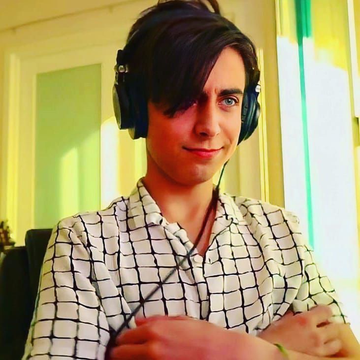 Tienes 13 Años Eres Una De Los 43 Niños Nacidos El 1ro De Octubre D Fanfic Fanfic Amreading En 2021 Chicos Famosos Celebridades Adolescentes Chicos Atractivos